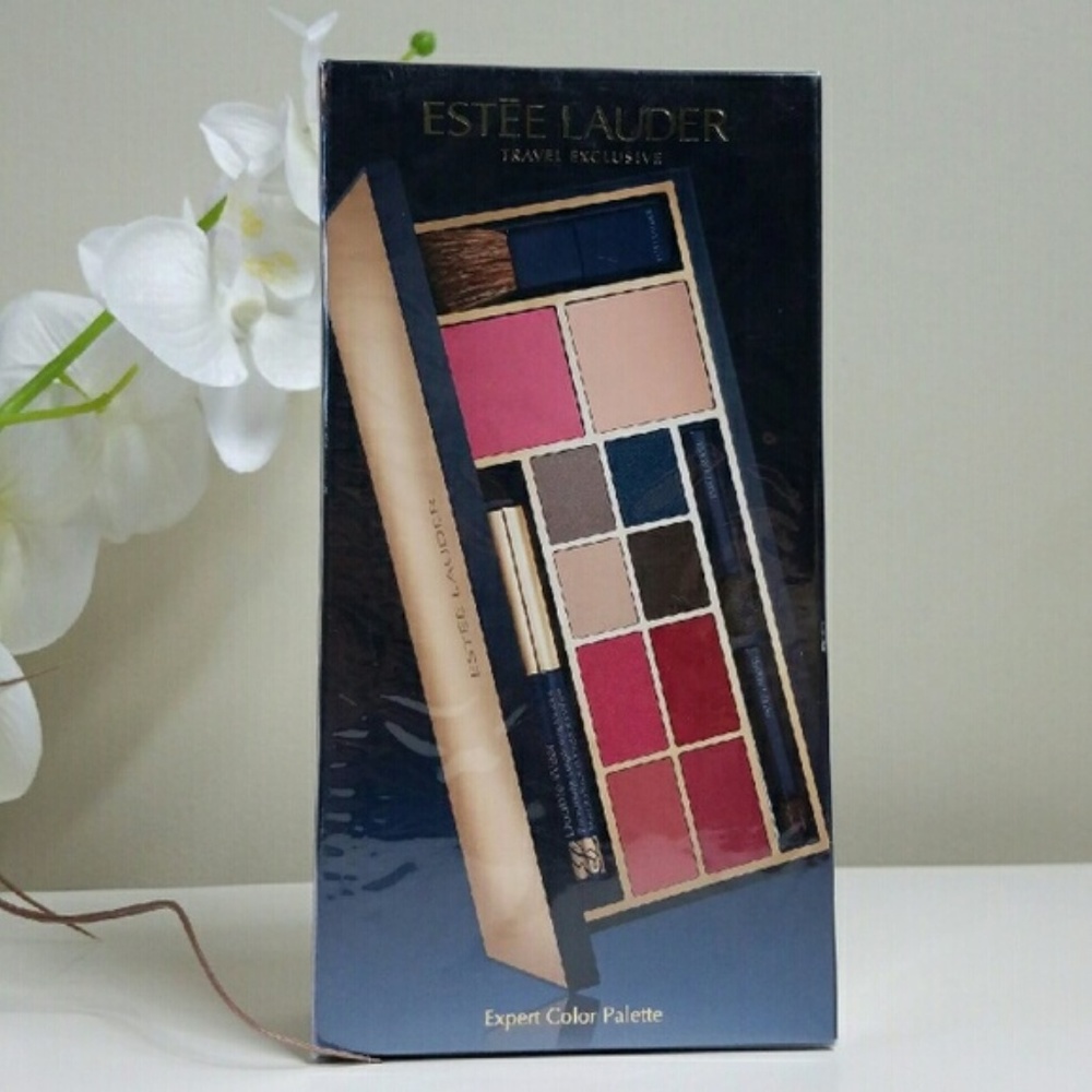Estee Lauder Travel Exclusive Expert Color Palette